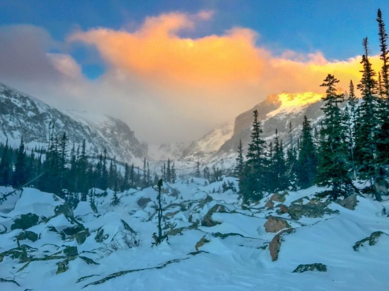 7 Easy Winter Hikes in Colorado