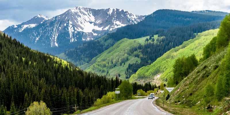 Best Time to Visit Colorado for Scenic Driving: A Guide to the Perfect Road Trip